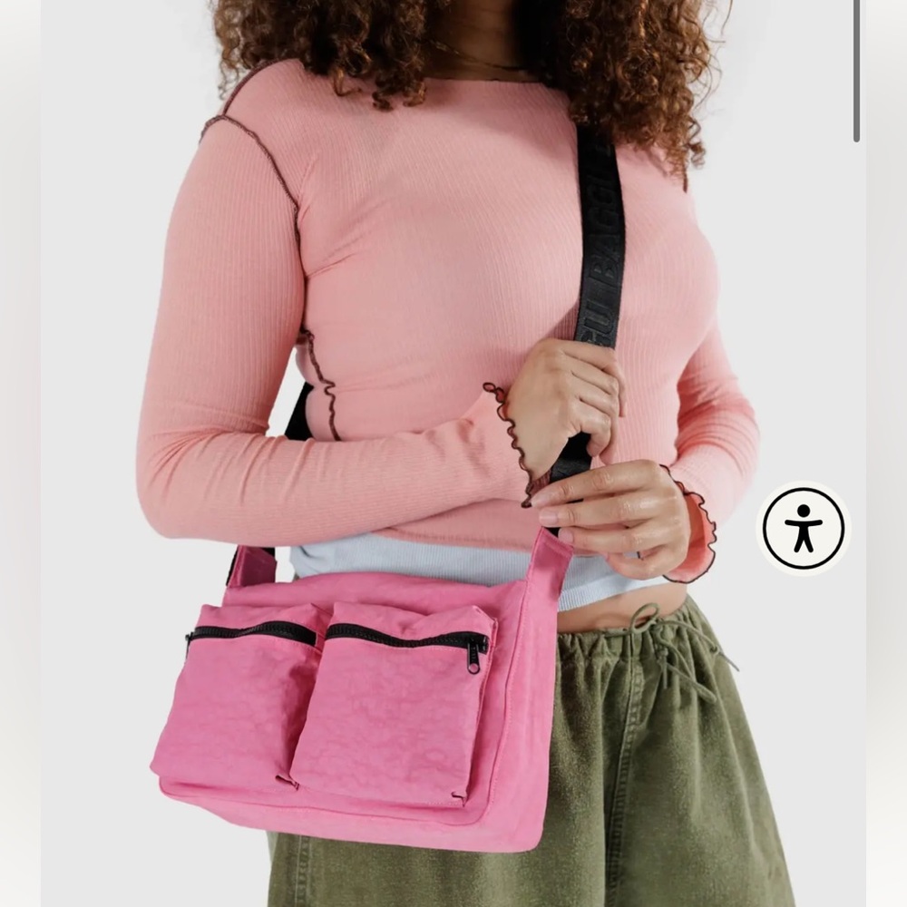 NWT Baggu Medium Cargo Crossbody in Azalea Pink